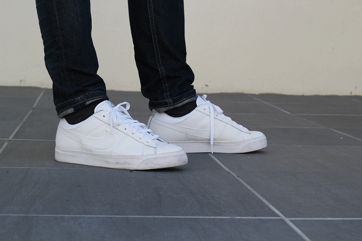 nike classic blanches